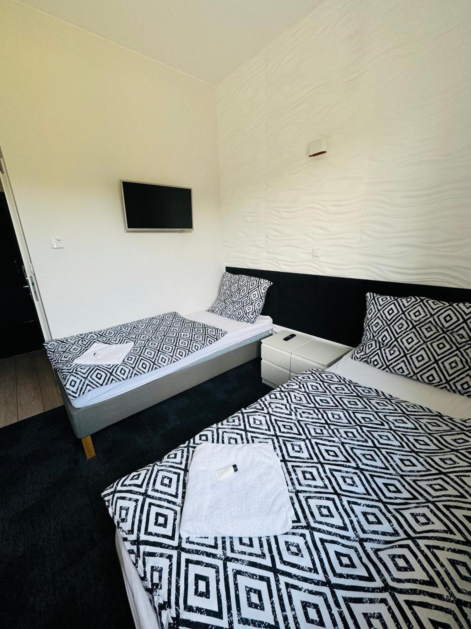Hotel Lesny Korne Экстерьер фото